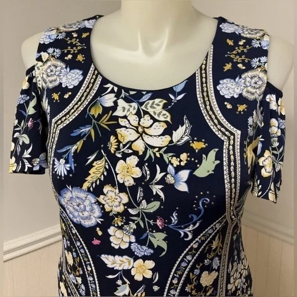 JM Collection Printed Cold-Shoulder Dress - Picture 4 of 8